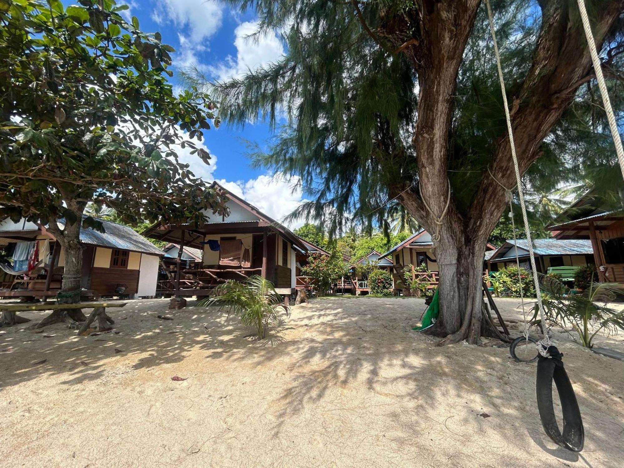 Pinks Bungalow Hotel Baan Tai Exterior foto